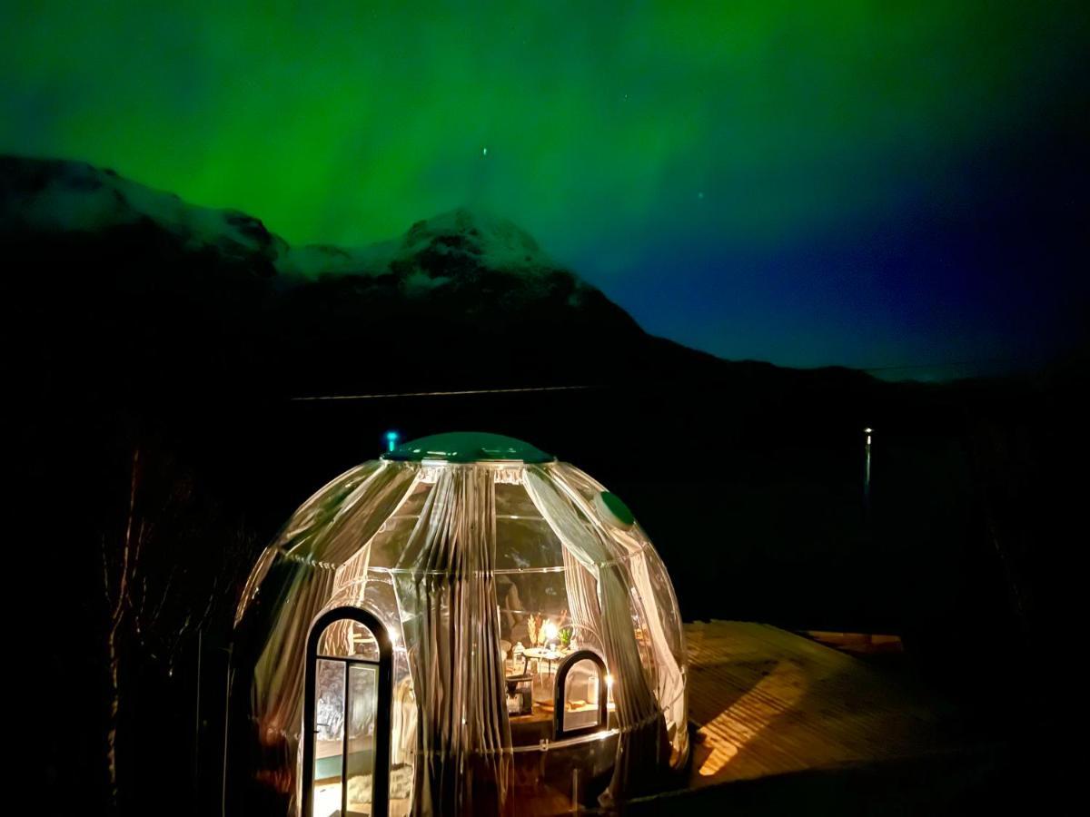 Lofoten Glampingdome Myrland ภายนอก รูปภาพ